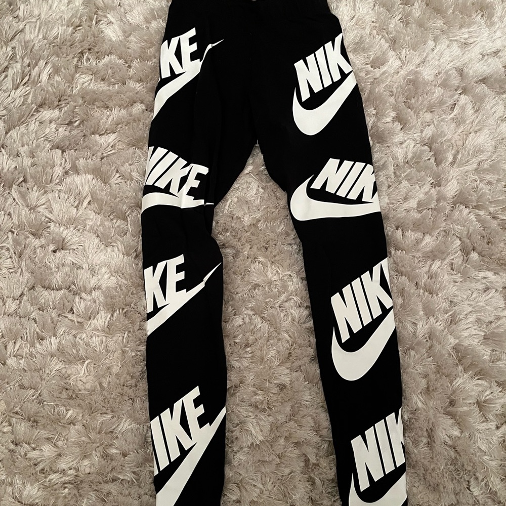 Nike leggings